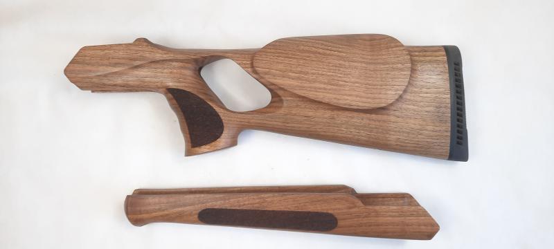 Beretta BRX1 thumbhole tus- világosabb fával