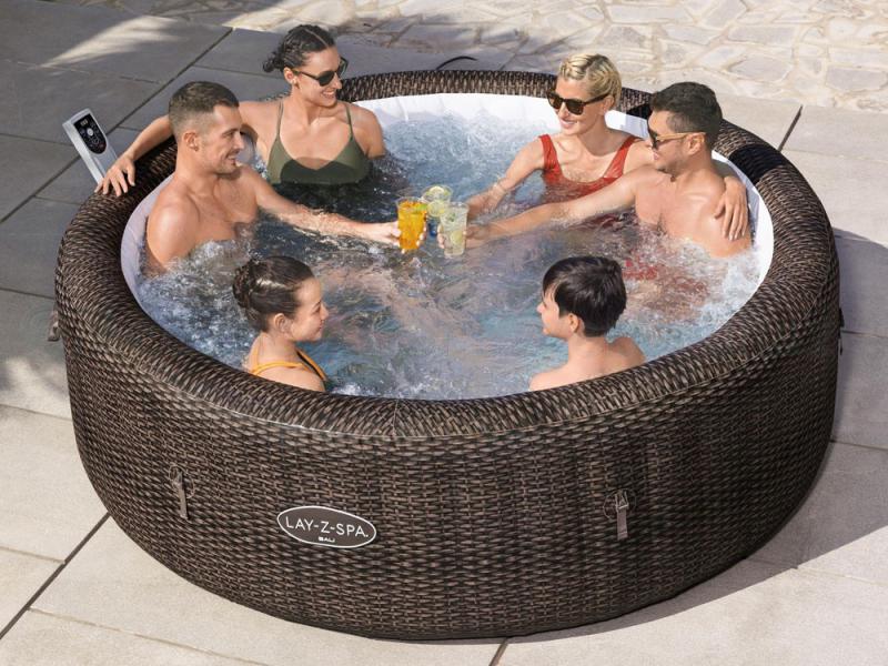AirJet 7 Lay-Z-Spa BALI Smart masszázsmedence, 5-7 személyes