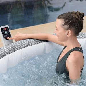 AirJet Lay-Z-Spa BALI Smart masszázsmedence 4-5 személyes