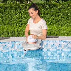 AquaGlide medence porszívó akkumulátoros