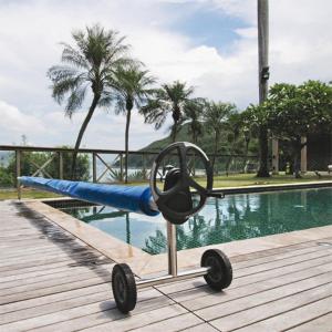 Kokido Ig  rozsdamentes acél medencetakaró tekercselő