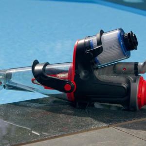 Kokido Voltera 60 akkumulátoros medence és jakuzziporszívó