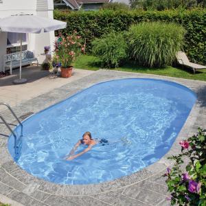 TIERRA süllyesztett ovális medence 6 x 3 x 1,5 m - SZÜRKE