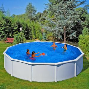 White merevfalú medence 5,5 m x 1,2 m