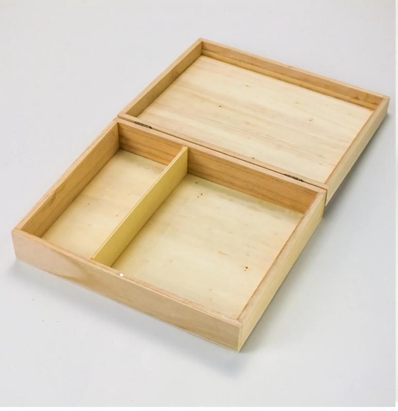 2 rekeszes fadoboz  25 x 20 x 6,3 cm