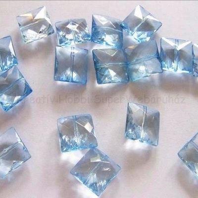Akril gyöngy - négyzet alakú  csiszolt 16 x 16 mm 4 db