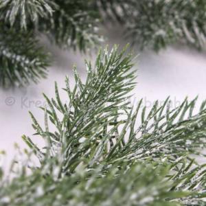 Fenyőág havas 25 cm