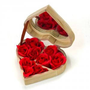 Szív alakú tükrös fadoboz 15 x 15 x 4 cm