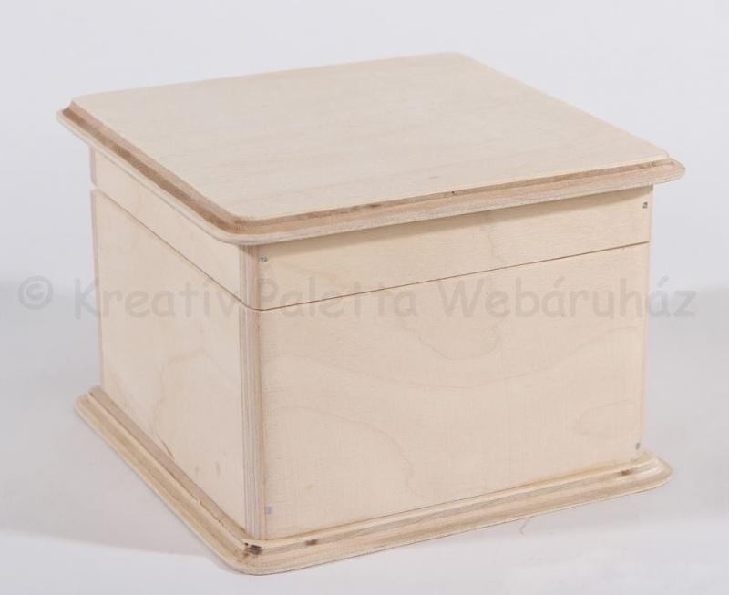 Kocka alakú fadoboz lekerekített tetővel, 14 x 14 x 10 cm
