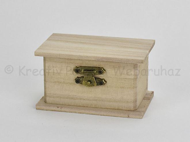Mini fadoboz téglalap, széles peremmel 6 x 4 cm
