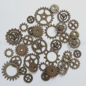 Fém díszítőelem - fogaskerék 1- 2,5 cm 30 db