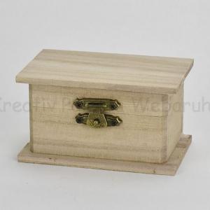 Mini fadoboz téglalap, széles peremmel 6 x 4 cm