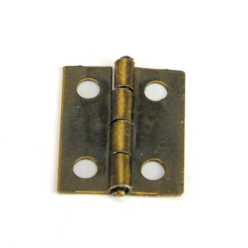 Zsanér 1,3 x 1,8 cm bronz 2 db