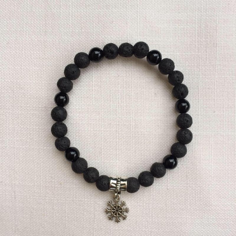 Lávakő - ónix egyedi ásvány karkötő