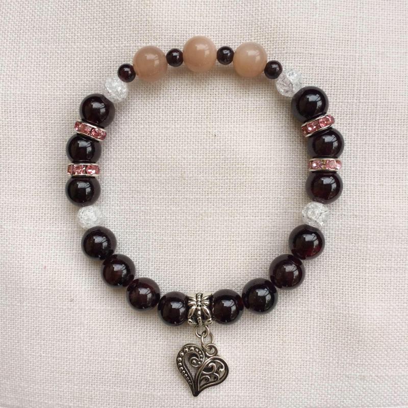 Ónix, holdkő (barna), hegyikristály egyedi ásvány karkötő