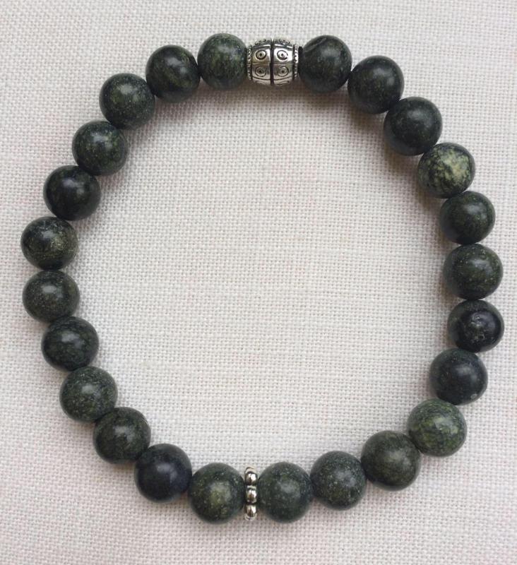 Szerpentin egyedi ásvány karkötő