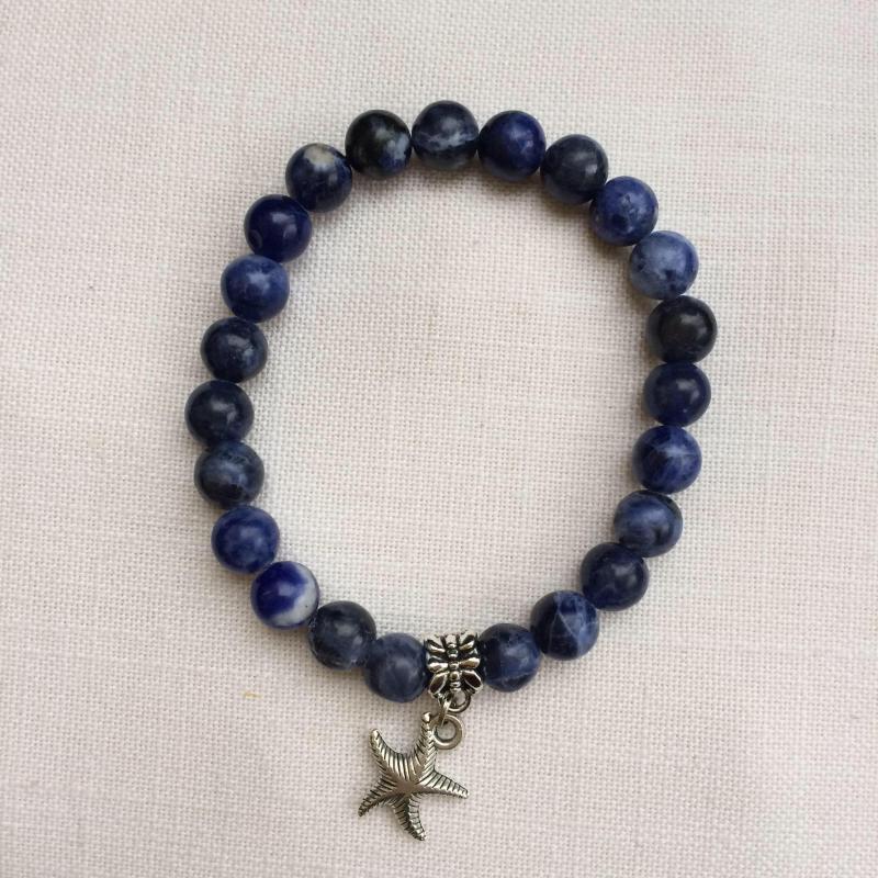 Szodalit egyedi ásvány karkötő