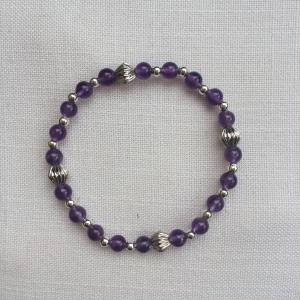 Ametiszt egyedi ásvány karkötő