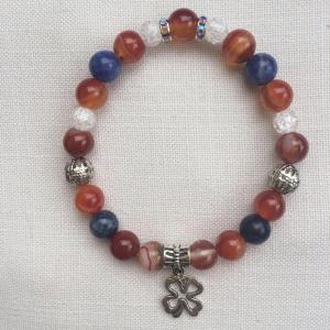 Karneol, szodalit, hegyikristály egyedi ásvány karkötő