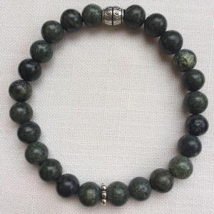 Szerpentin egyedi ásvány karkötő