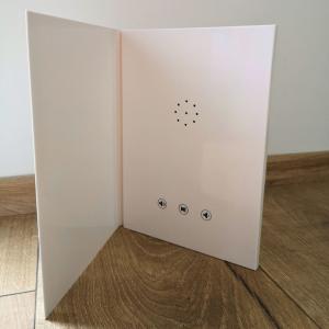 Boldog szülinapot! - személyre szabható USB-s zenélő üdvözlőkártya