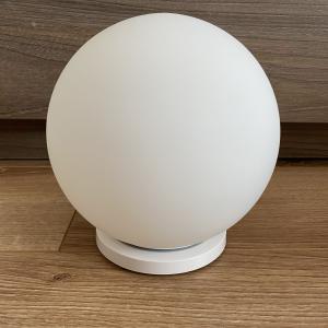 Interaktív, okos LED gömb