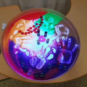 Varázslatos világító asztal