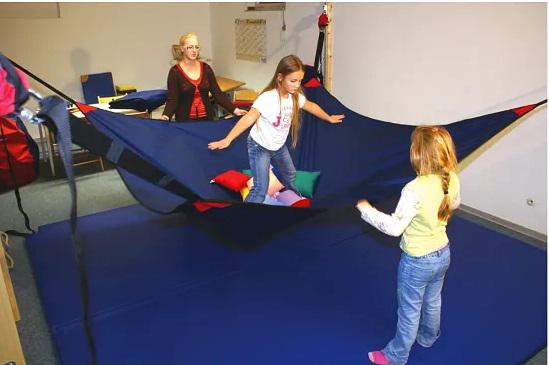 Haidig lebegő kendő