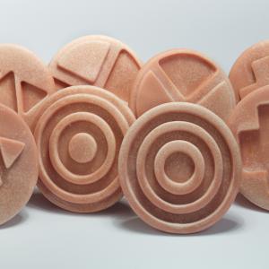 Egymásba illeszkedő érzékelő kövek