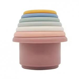 Egymásba rakható poharak