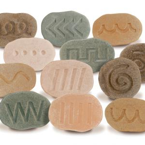 Írás-előkészítő szenzoros kövek