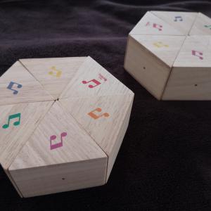 Szenzoros Fa Hangprizma