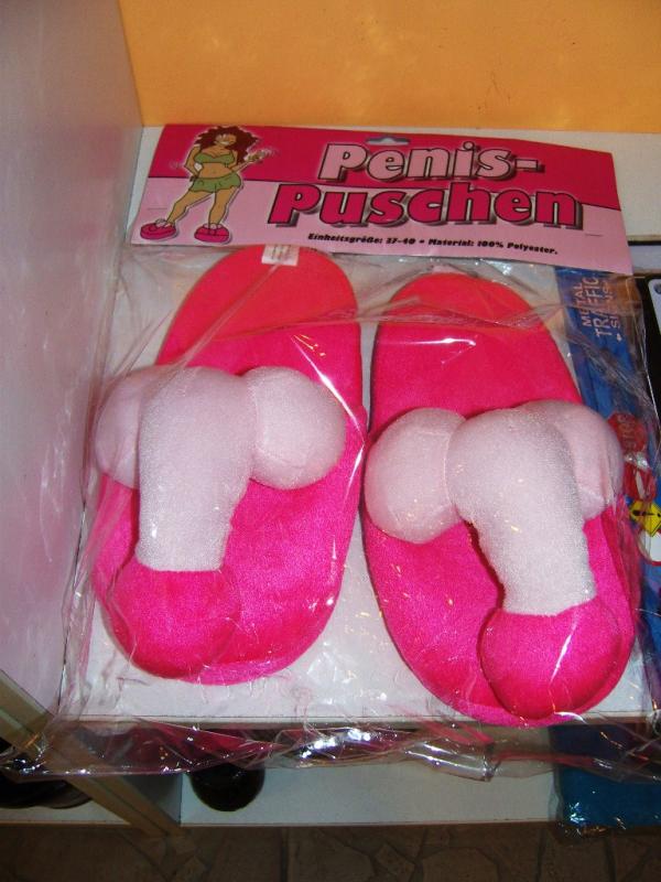 péniszes papucs