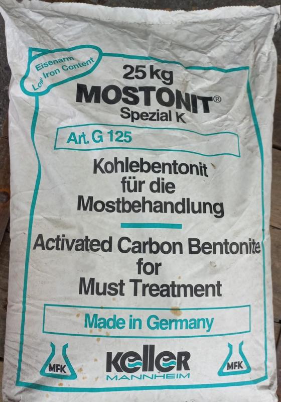 Bentonit Mostonit Spezial K. 1 kg Aktívszenes derítéshez.