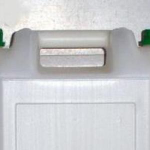 Kupak. 33 mm. A  3 literes és 20 litres kétnyíllású kannához