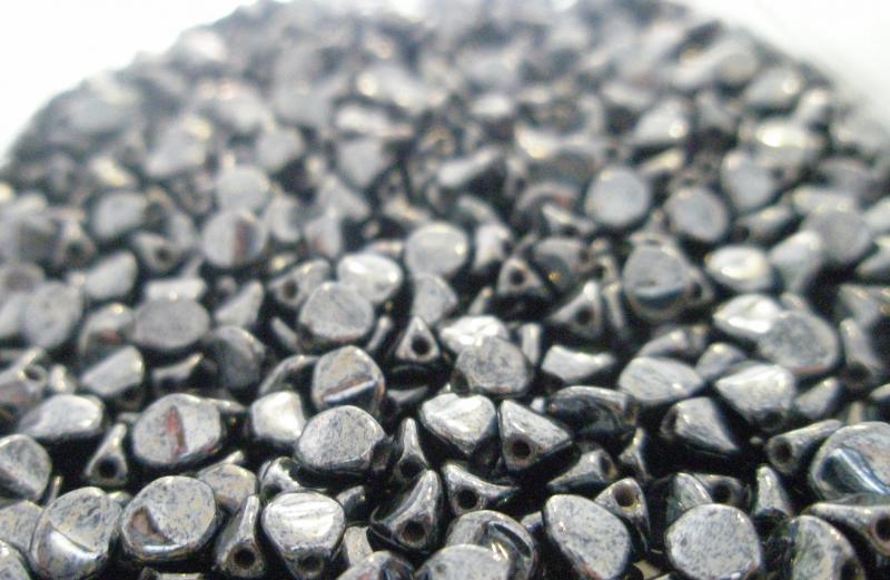 Hematite pinch gyöngy