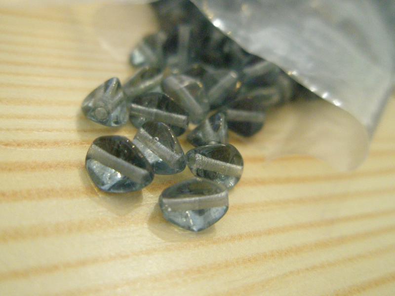 Montana blue pinch gyöngy