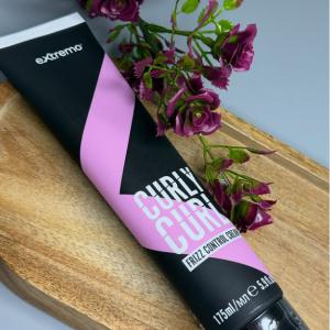 EXTREMO-Curly -Frizz and Control Cream