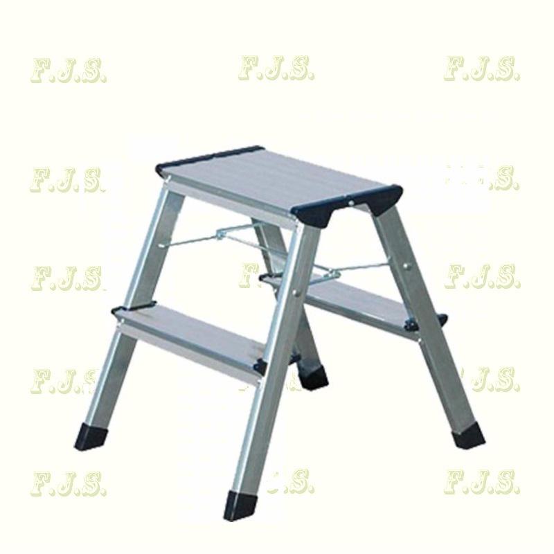 Két oldalt járható alu fellépő 2x2, fok