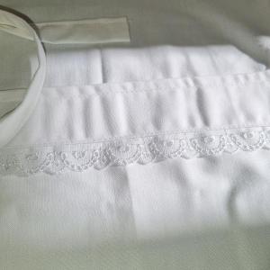 Konyhai kötény csipke díszítéssel