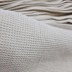 BÉZS Darázs törölköző 50x100 cm