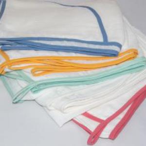 Kapucnis kifogó, fürdőlepedő 110x150 cm