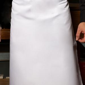 Térdig érő derék kötény