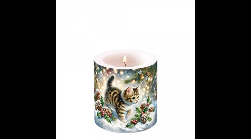 AMB.39220075 Cute cat in the snow átvilágítós gyertya 8x7,5cm