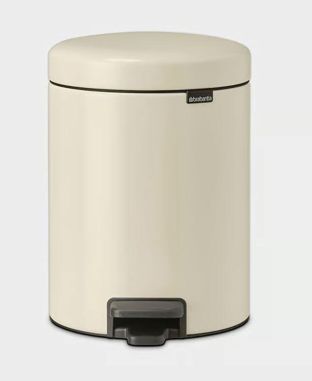 Brabantia PEDAL BIN NEWICON pedálos szemetes 5L SOFT BEIGE, 149900