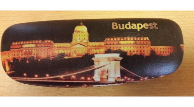 Budapest éjjel, H.C.999-0022 Szemüvegtok 16x6,5x4cm, műbőr/műanyag