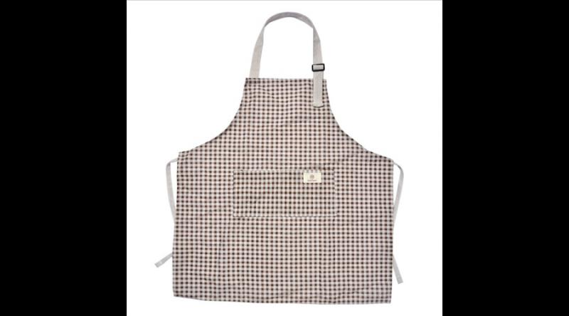 CLEEF.KT041.037G Kockás kötény 65x70cm, barna, polyester