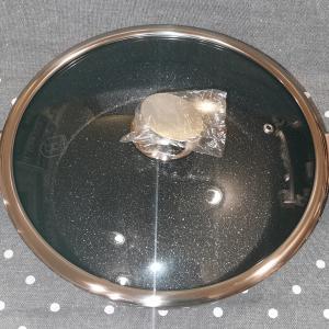 Berlinger Haus Rose Gold bev.szeletsütő 2 füllel+üvegfedő, 28 cm, indukciós, BH-1519N