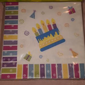 Boldog születésnapot feliratos szalvéta, 33X33 cm, 3 rétegű, 16 db