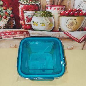 Bormioli Rocco Evolution türkiz szögletes üveg tároló+műanyag tető, 14x14x8 cm,